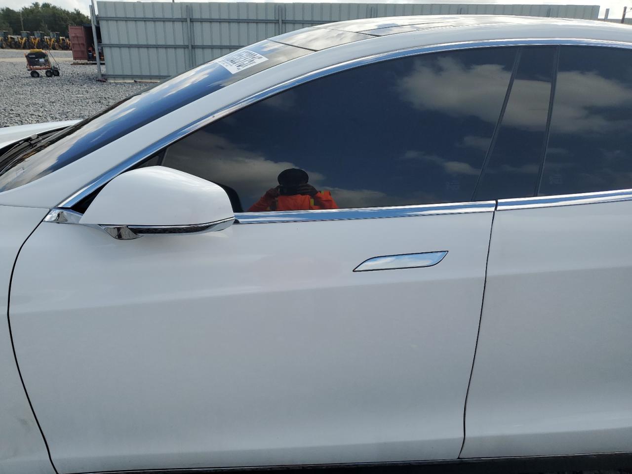 2015 Tesla Model S 70D VIN: 5YJSA1S23FF088773 Lot: 85532315