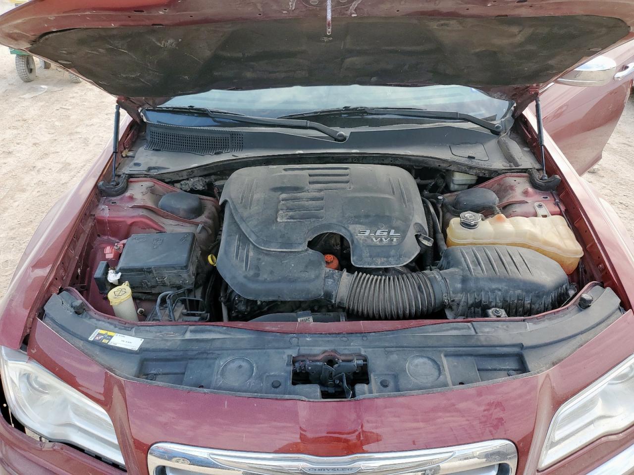 2013 Chrysler 300C VIN: 2C3CCAEGXDH556452 Lot: 85376085