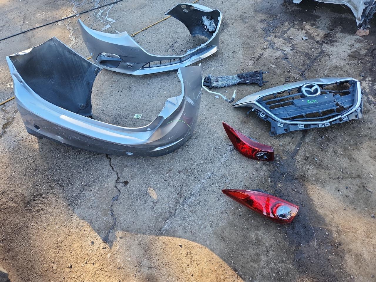 2016 Mazda 3 Sport VIN: JM1BM1U75G1338041 Lot: 84985145