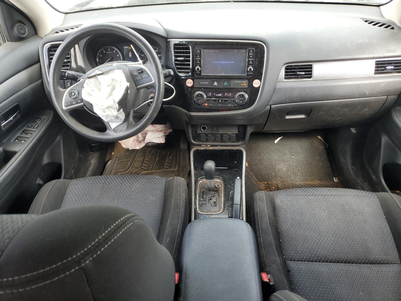 2018 Mitsubishi Outlander Se VIN: JA4AZ3A36JZ056858 Lot: 82248625