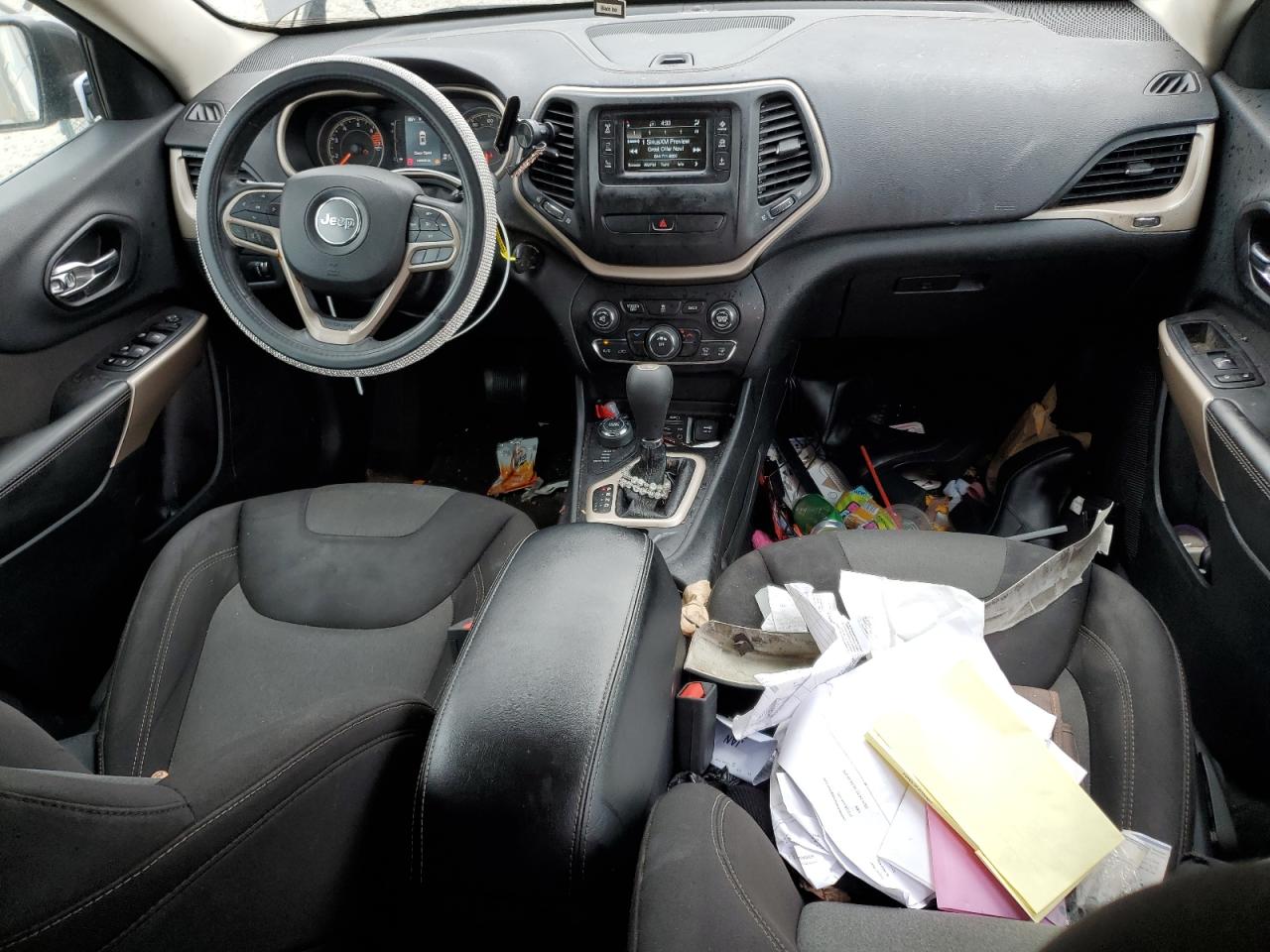 2018 Jeep Cherokee Latitude VIN: 1C4PJMCB5JD502402 Lot: 85296655