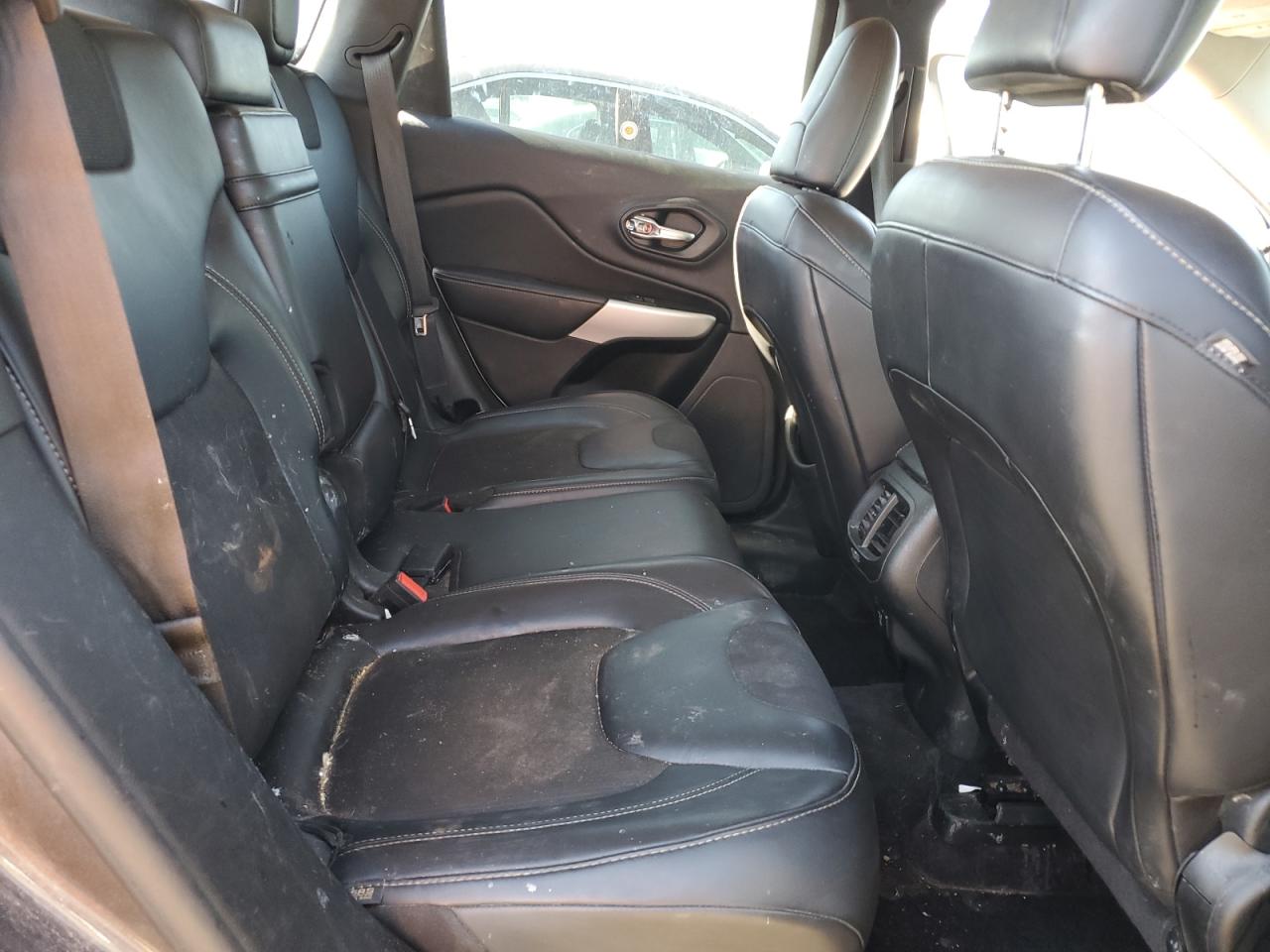 2018 Jeep Cherokee Latitude Plus VIN: 1C4PJMLB0JD502663 Lot: 87207875