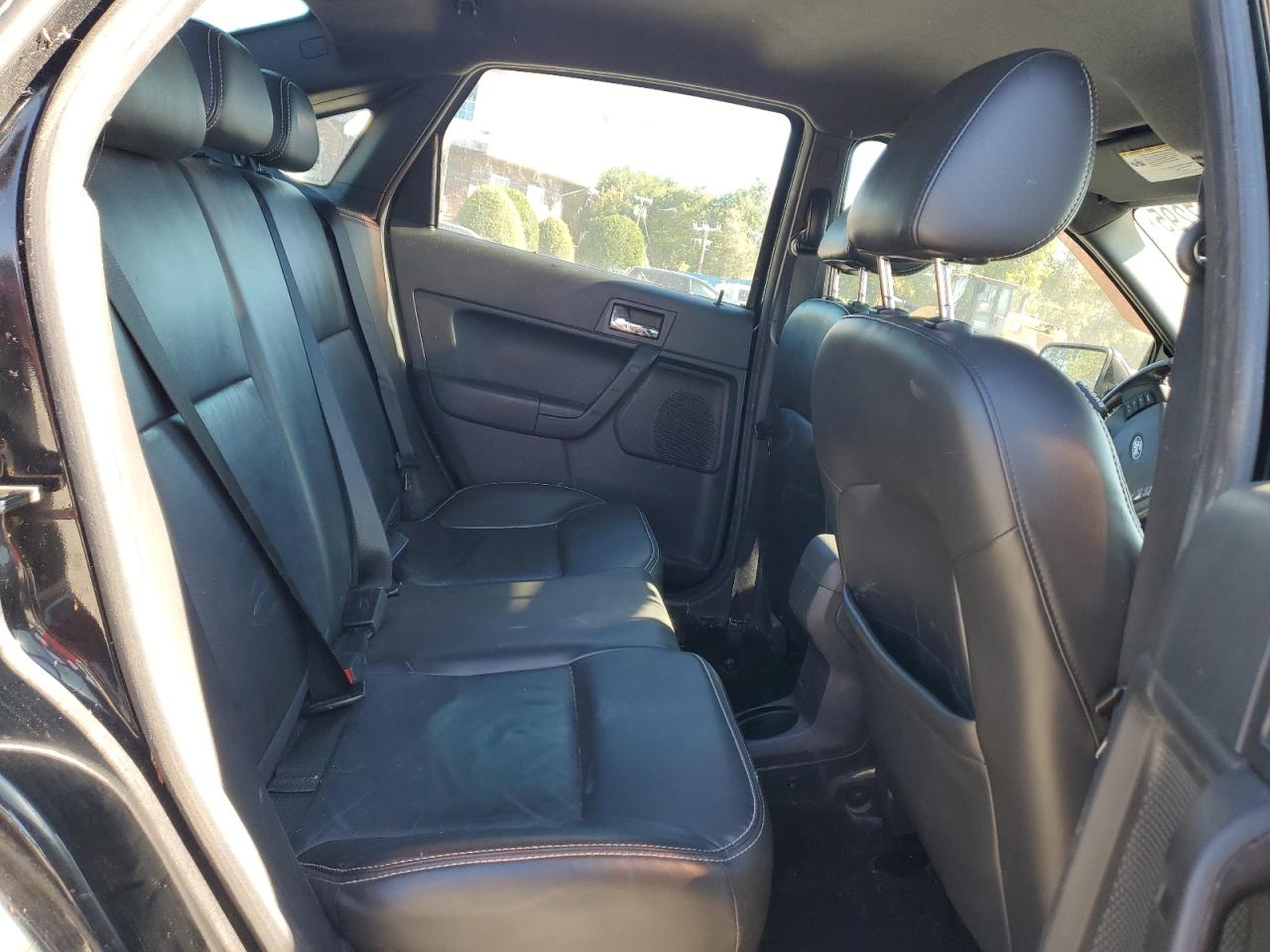 2011 Ford Focus Ses VIN: 1FAHP3GN0BW139245 Lot: 84067295