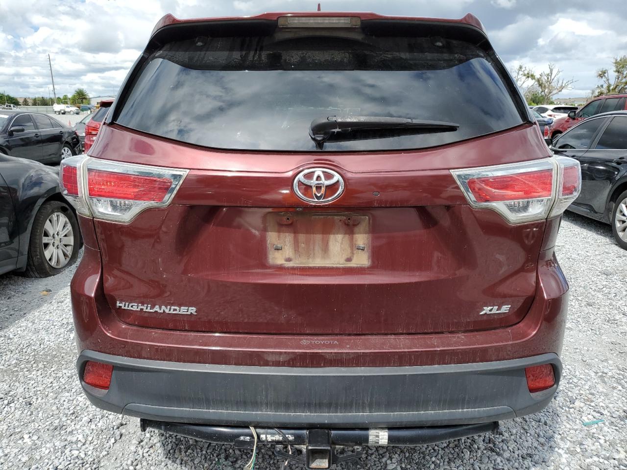 2015 Toyota Highlander Xle VIN: 5TDKKRFH8FS057833 Lot: 85697875