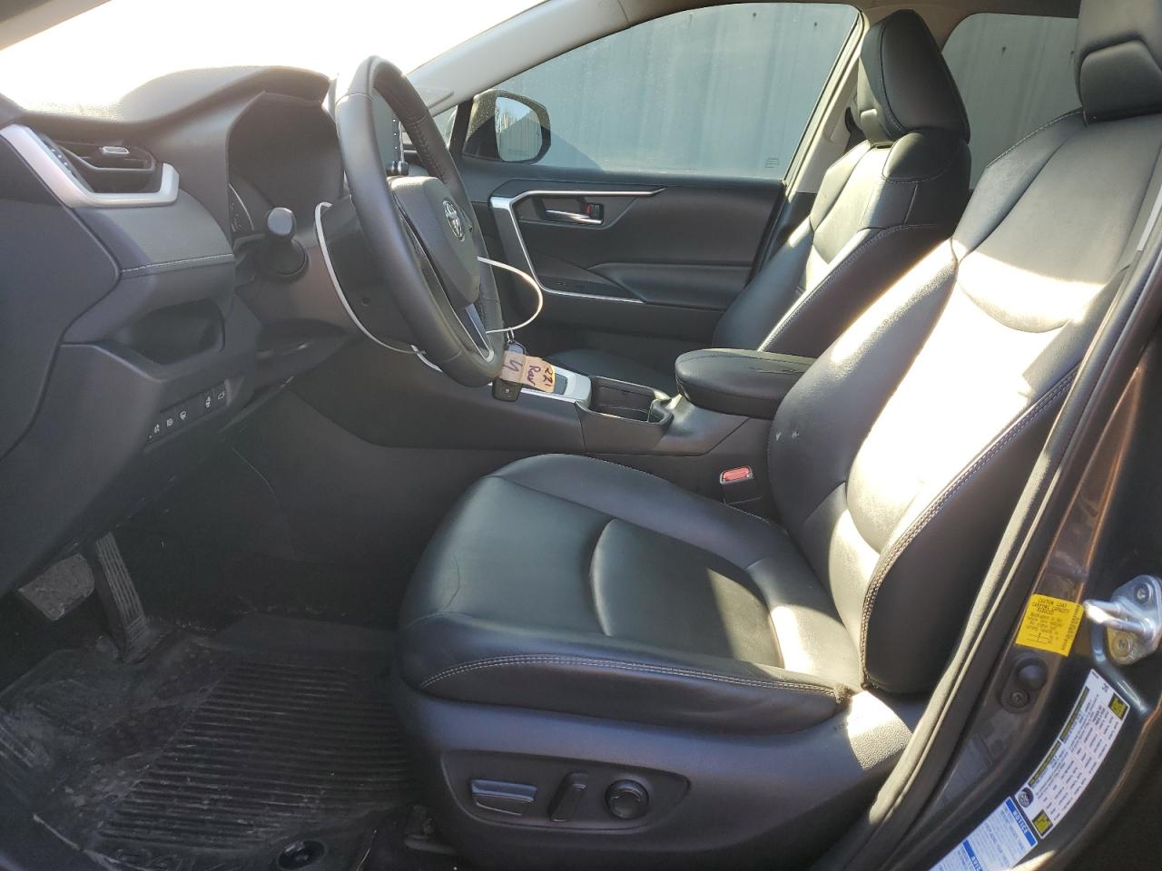 2021 Toyota Rav4 Xle Premium VIN: 2T3A1RFV4MC184144 Lot: 86829615