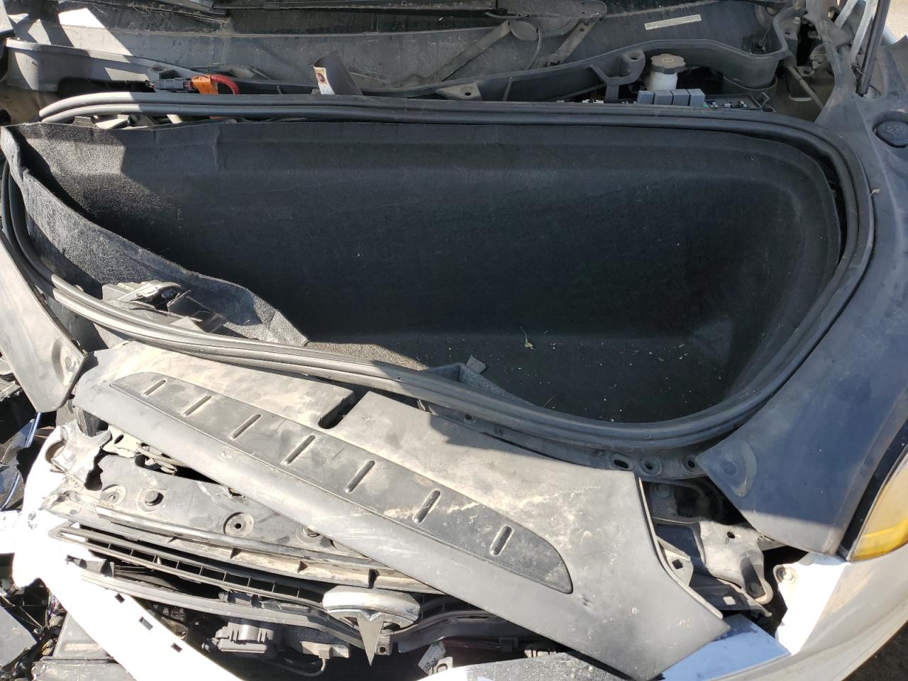 2020 Tesla Model X VIN: 5YJXCAE23LF301809 Lot: 83981085