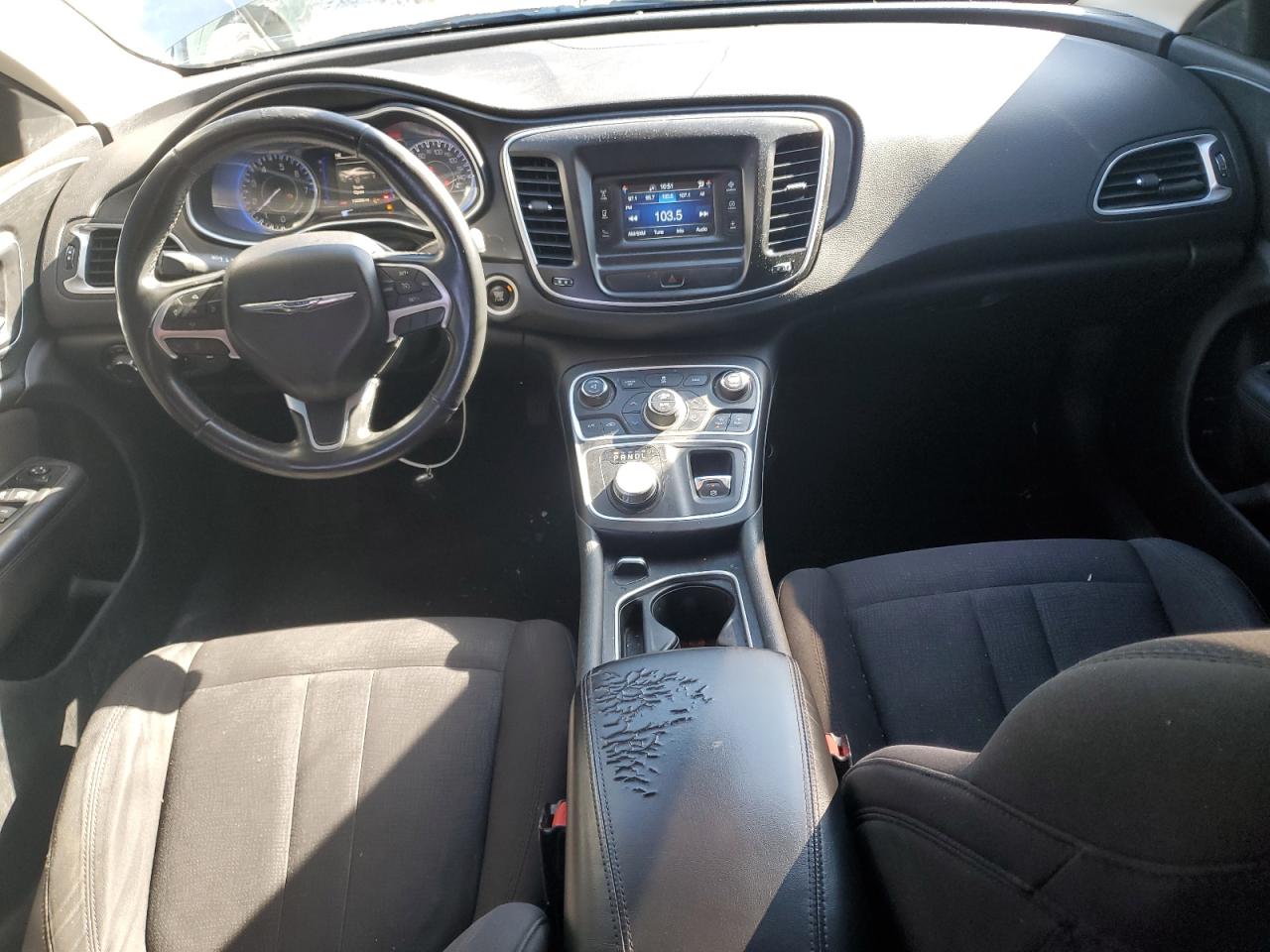 2015 Chrysler 200 Limited VIN: 1C3CCCAB4FN647474 Lot: 82757365