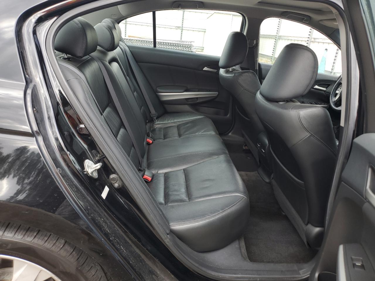 2010 Honda Accord Exl VIN: 1HGCP2F87AA042146 Lot: 84814125