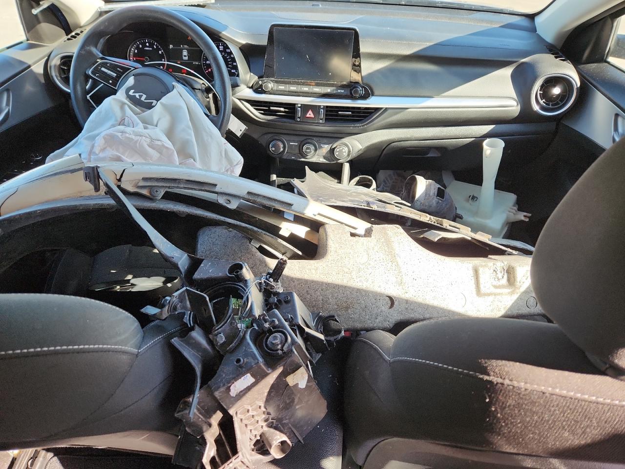 2023 Kia Forte Lx VIN: 3KPF24AD2PE530968 Lot: 87456315