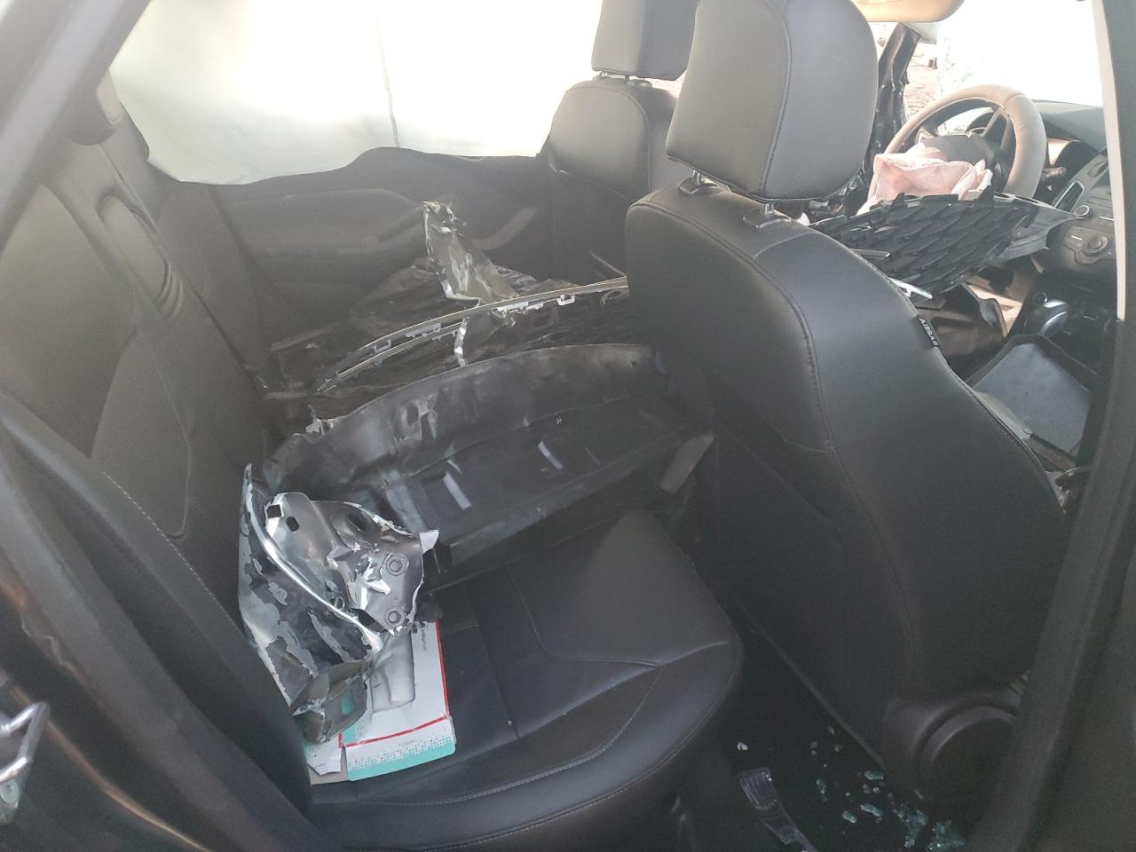 2015 Ford Focus Se VIN: 1FADP3K28FL218536 Lot: 85725245