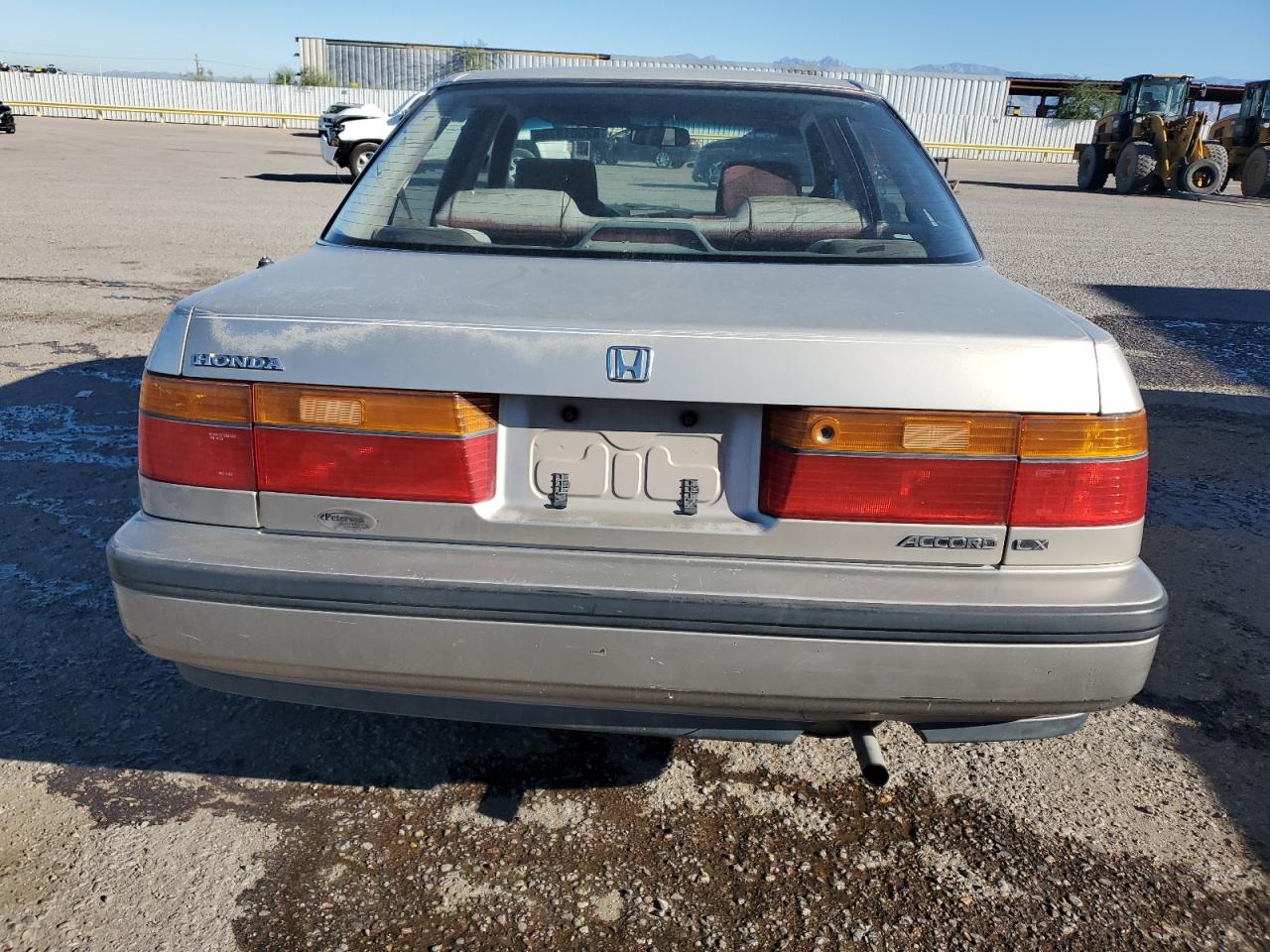 1990 Honda Accord Lx VIN: JHMCB7651LC129028 Lot: 82001875