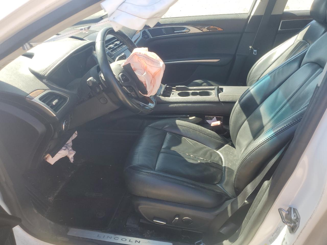 2015 Lincoln Mkz VIN: 3LN6L2G92FR618104 Lot: 82500815