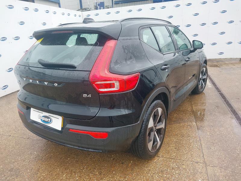 2025 VOLVO XC40 2.0 B4P PLUS DARK 5DR AUTO