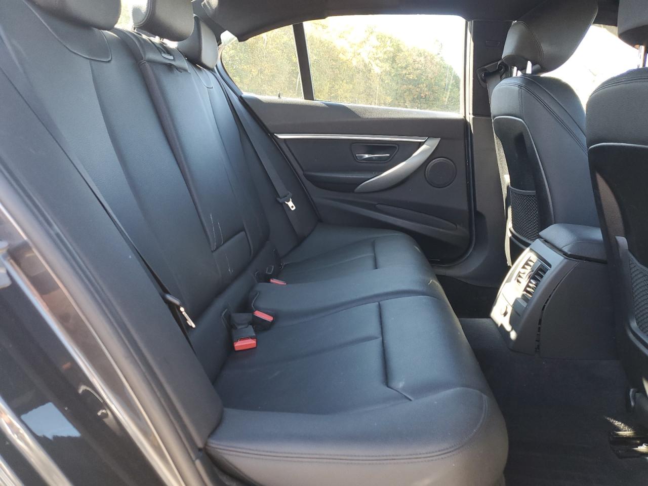 2018 BMW 330 Xi VIN: WBA8D9C50JEM32608 Lot: 82351665