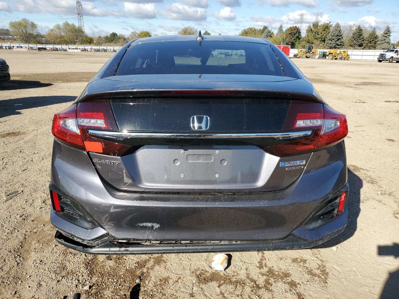 2018 Honda Clarity Touring VIN: JHMZC5F39JC020744 Lot: 89845025