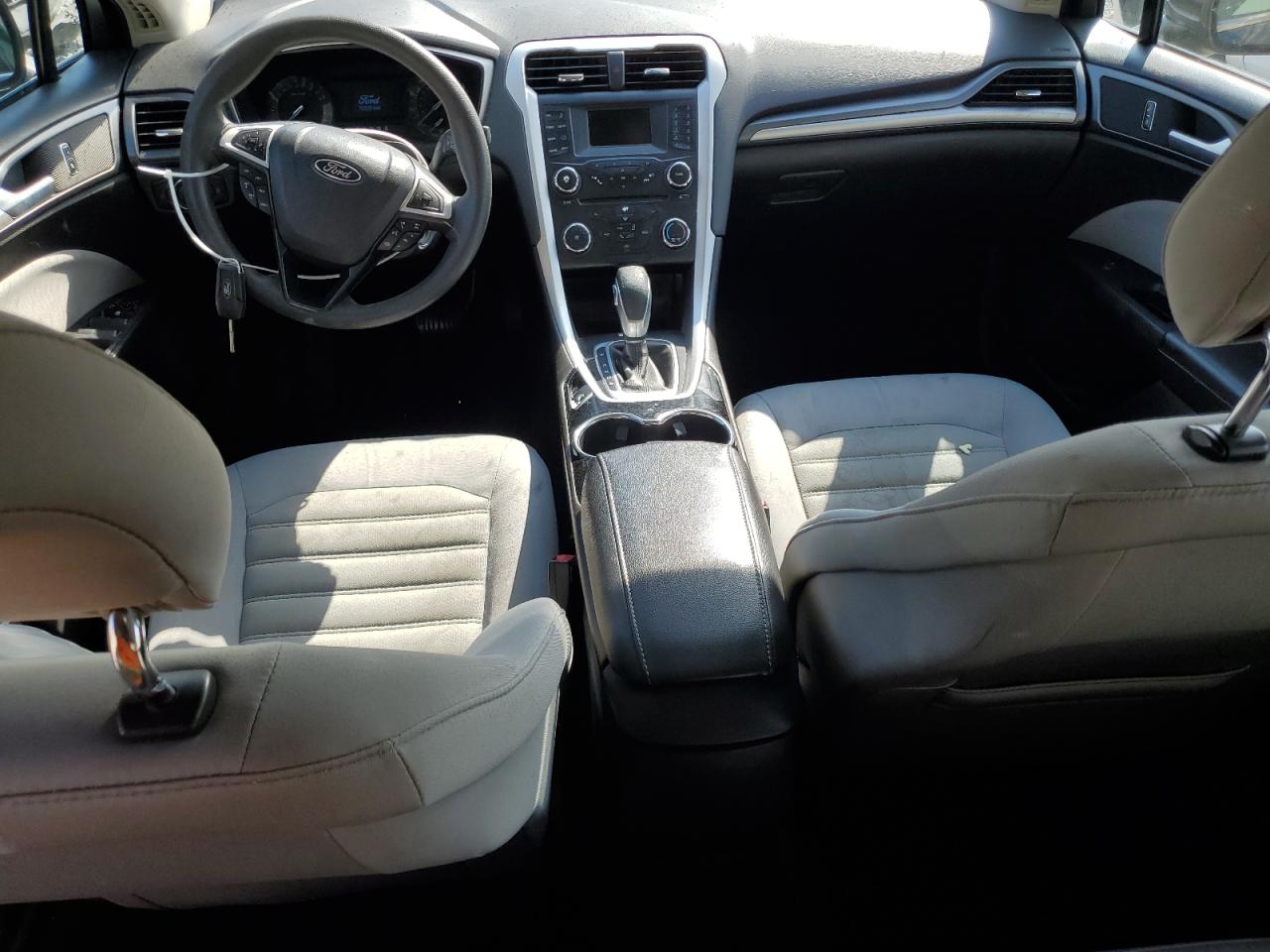 2015 Ford Fusion S VIN: 3FA6P0G70FR135891 Lot: 85883785