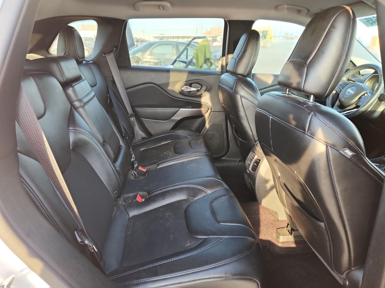 2019 Jeep Cherokee Latitude Plus VIN: 1C4PJLLB3KD232730 Lot: 87311545