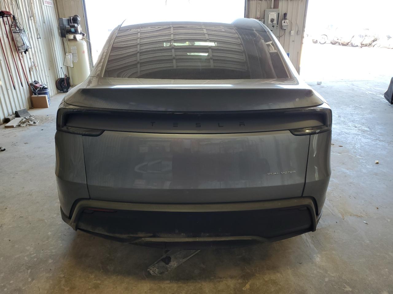 2026 Tesla Model Y VIN: 7SAYGDEEXTA496800 Lot: 82509775