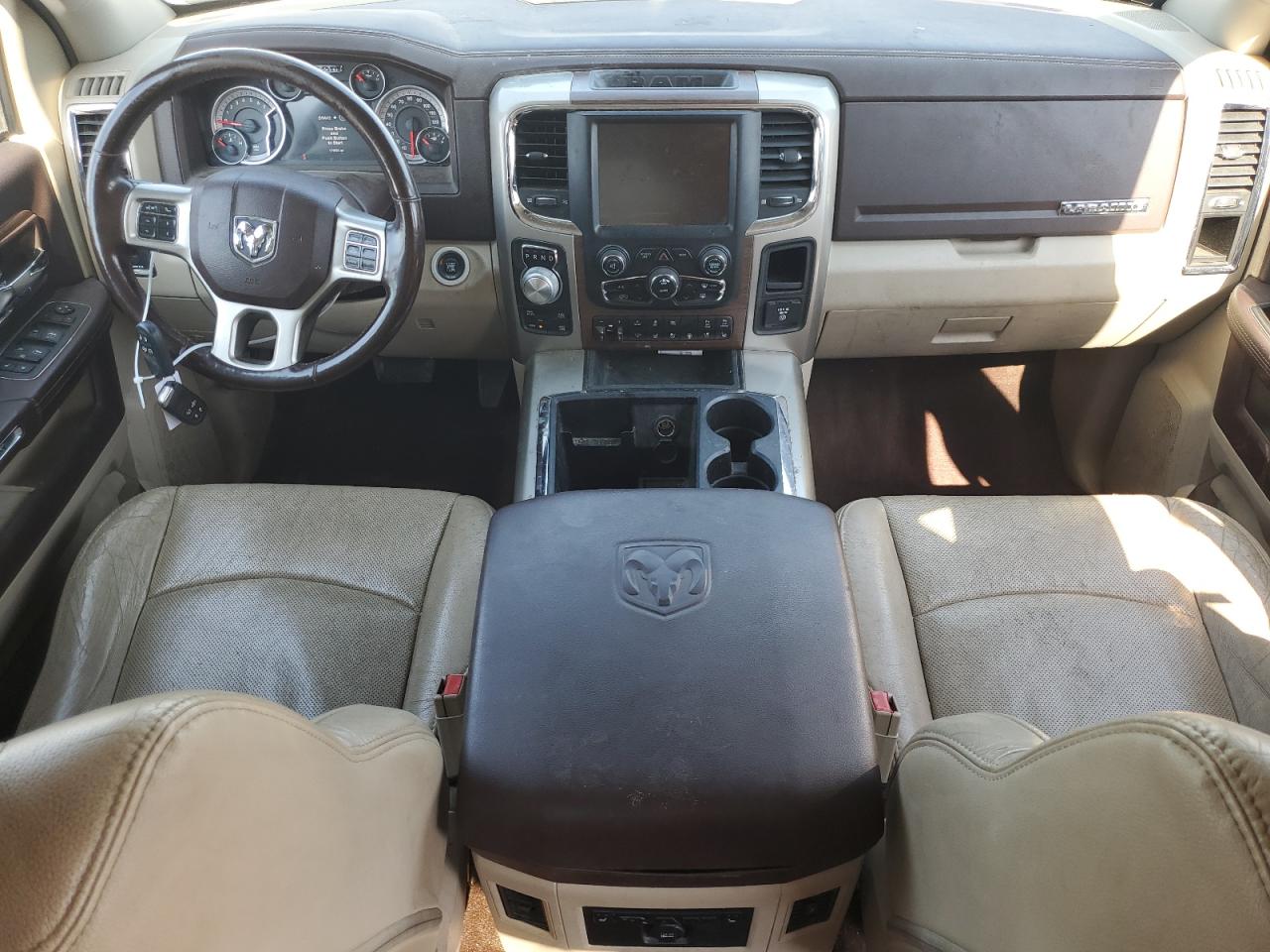 2015 Ram 1500 Laramie VIN: 1C6RR7NT6FS556262 Lot: 84648375