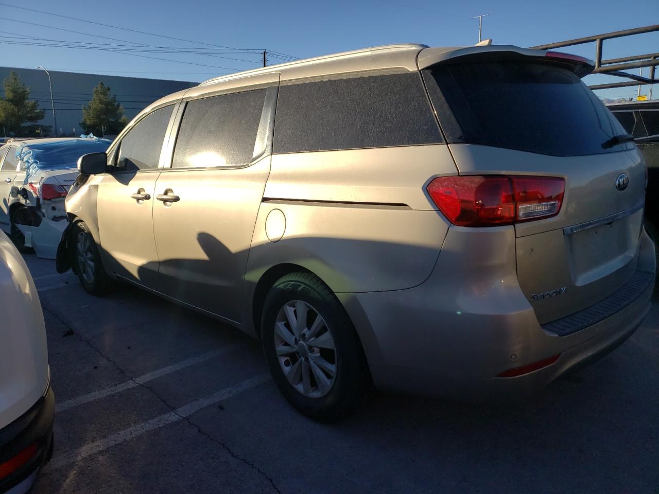 2016 Kia Sedona Lx gold van gasoline KNDMB5C19G6120271 photo #3