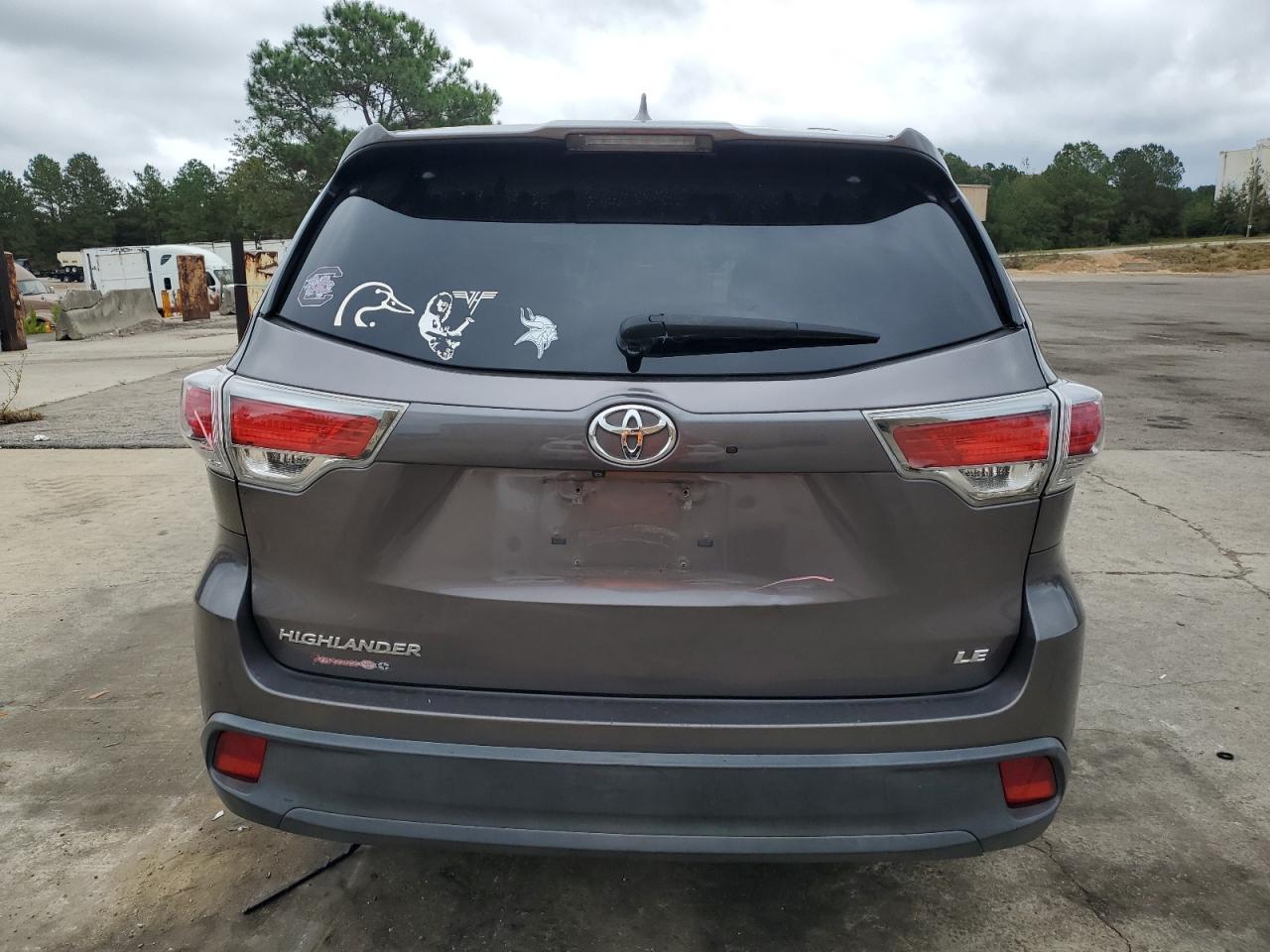 2015 Toyota Highlander Le VIN: 5TDZKRFHXFS108635 Lot: 84439195