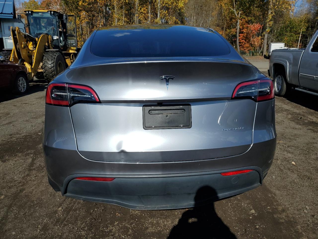 2024 Tesla Model Y VIN: 7SAYGDEE5RA312436 Lot: 89516385