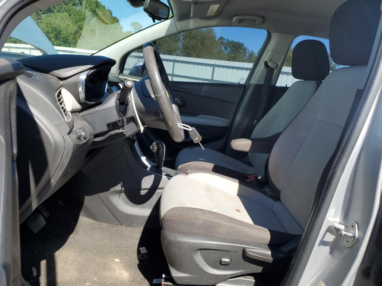 2017 Chevrolet Trax Ls VIN: KL7CJKSB5HB153295 Lot: 82480585