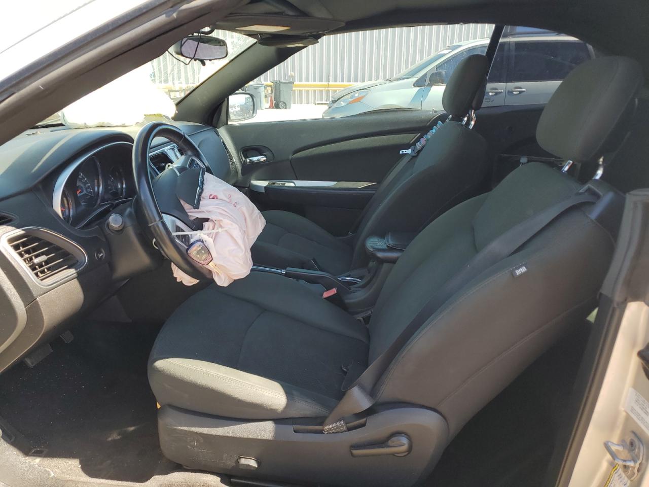 2011 Chrysler 200 Touring VIN: 1C3BC2EB4BN532464 Lot: 84989685