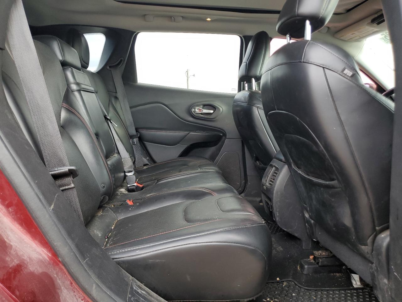 2019 Jeep Cherokee Trailhawk VIN: 1C4PJMBX3KD353275 Lot: 84736025