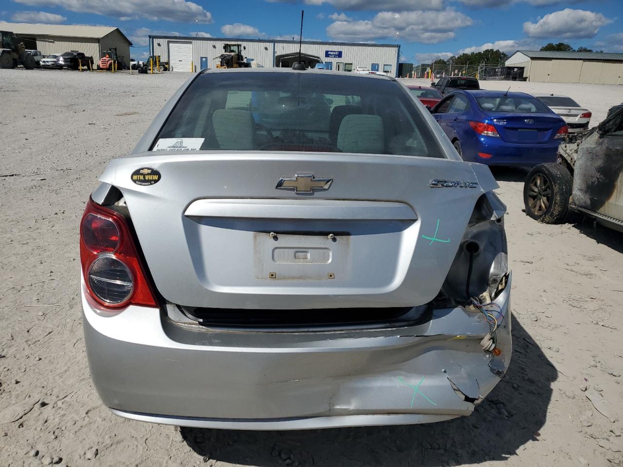 2015 Chevrolet Sonic Ls VIN: 1G1JA5SH4F4104745 Lot: 82349225