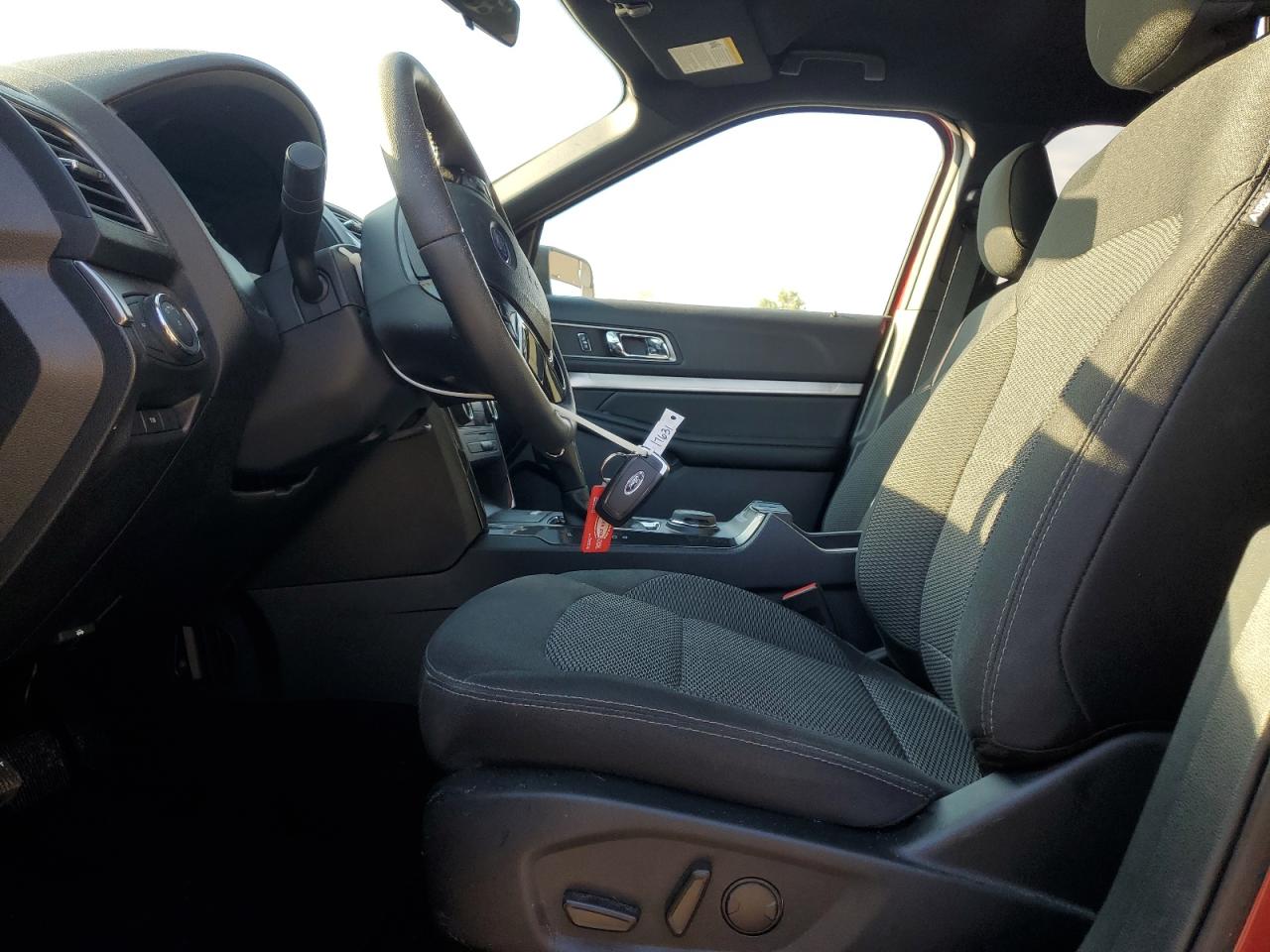 2019 Ford Explorer Xlt VIN: 1FM5K8D82KGA15622 Lot: 82314165