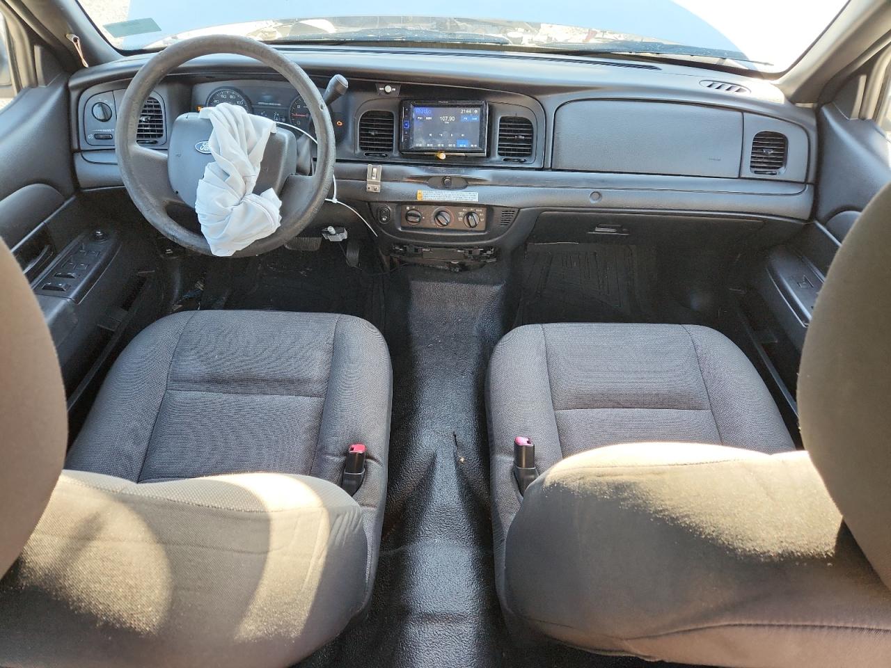 2011 Ford Crown Victoria Police Interceptor VIN: 2FABP7BV4BX135580 Lot: 90420755