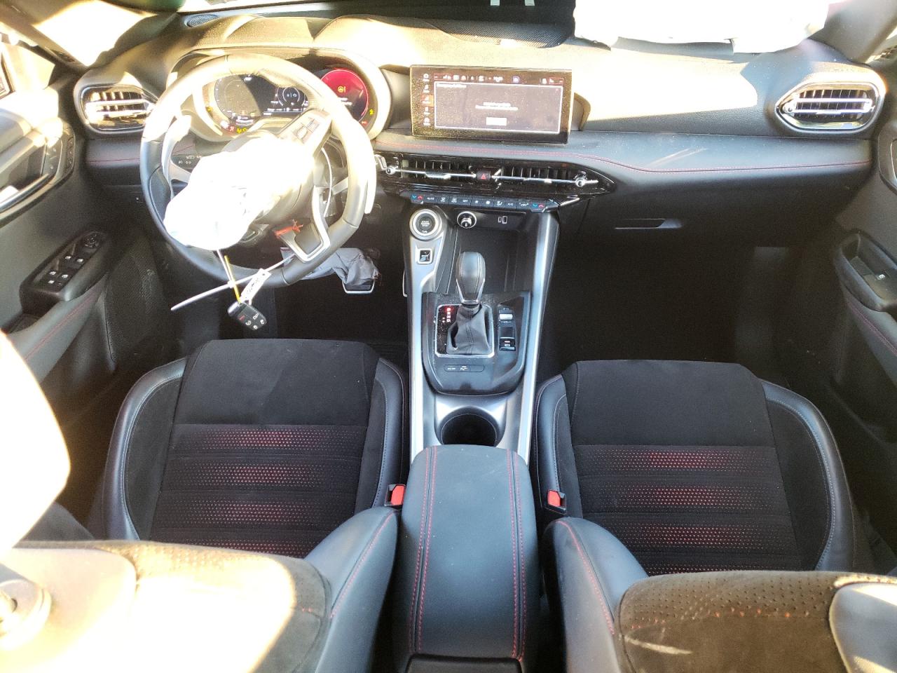 2024 Dodge Hornet R/T VIN: ZACPDFCW1R3A10136 Lot: 85644085