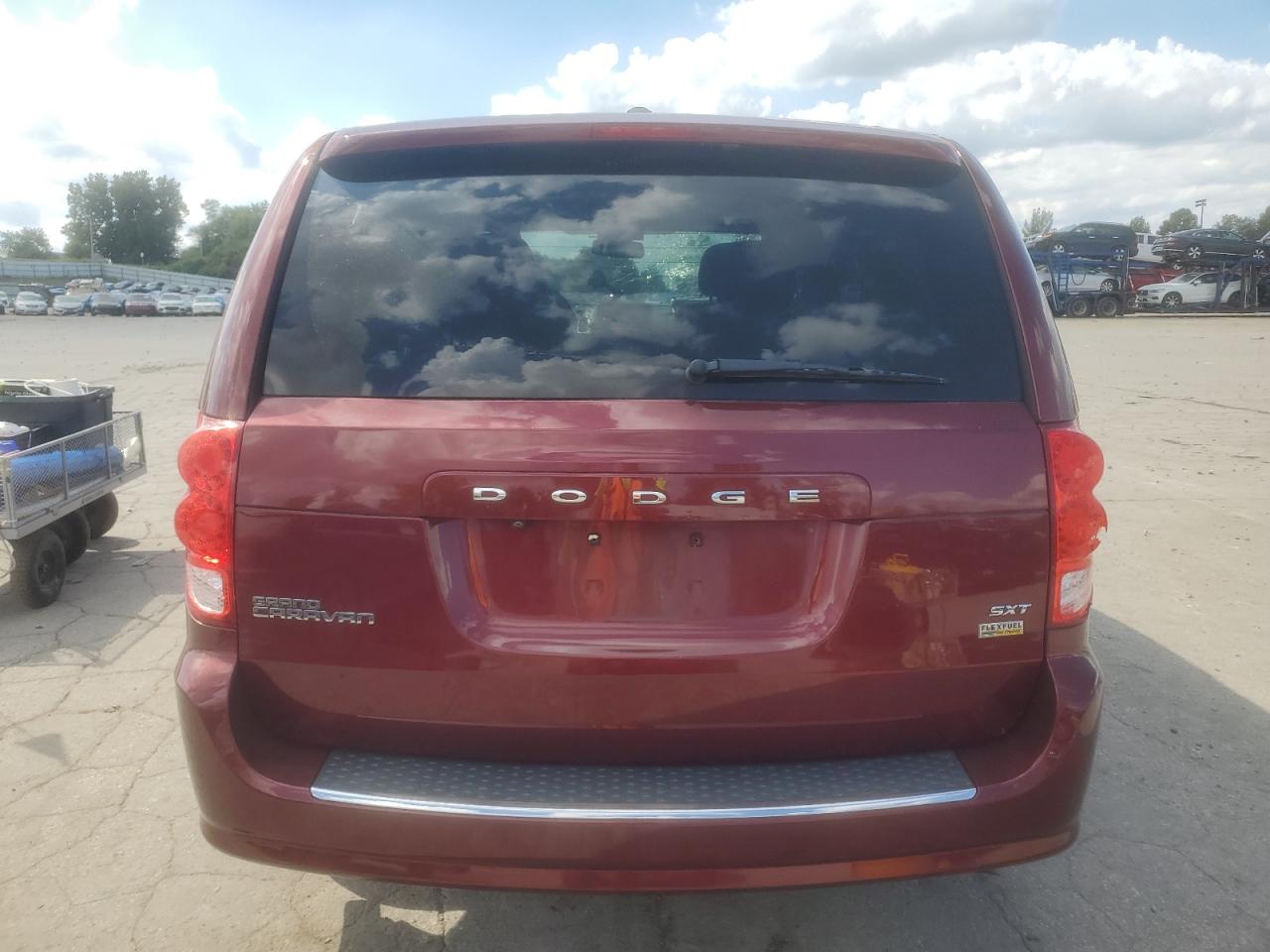 2018 Dodge Grand Caravan Sxt VIN: 2C4RDGCG4JR297312 Lot: 81974855