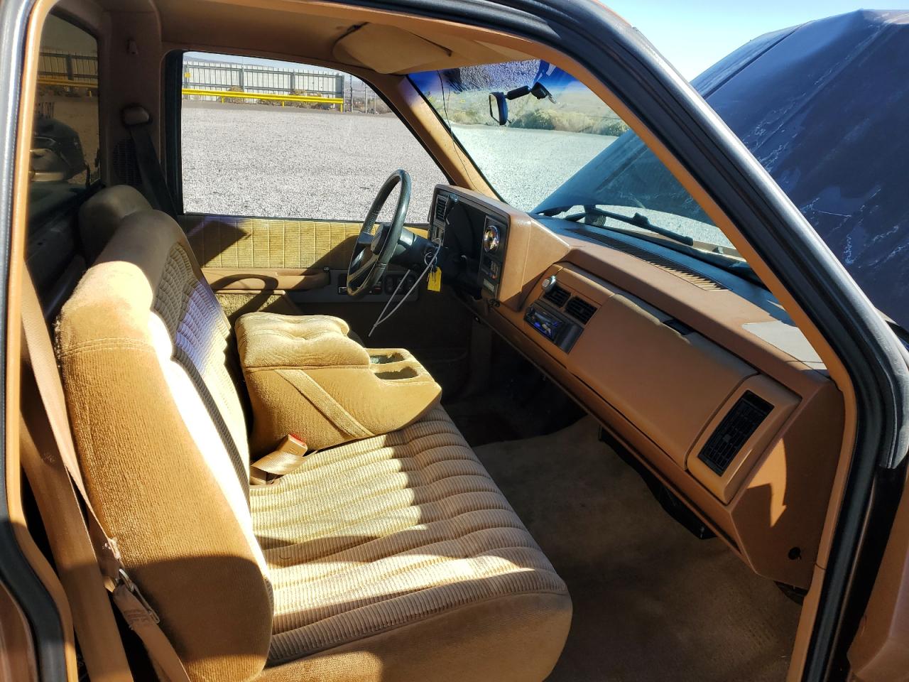 1990 Chevrolet Gmt-400 C1500 VIN: 1GCDC14K1LZ145719 Lot: 85952995