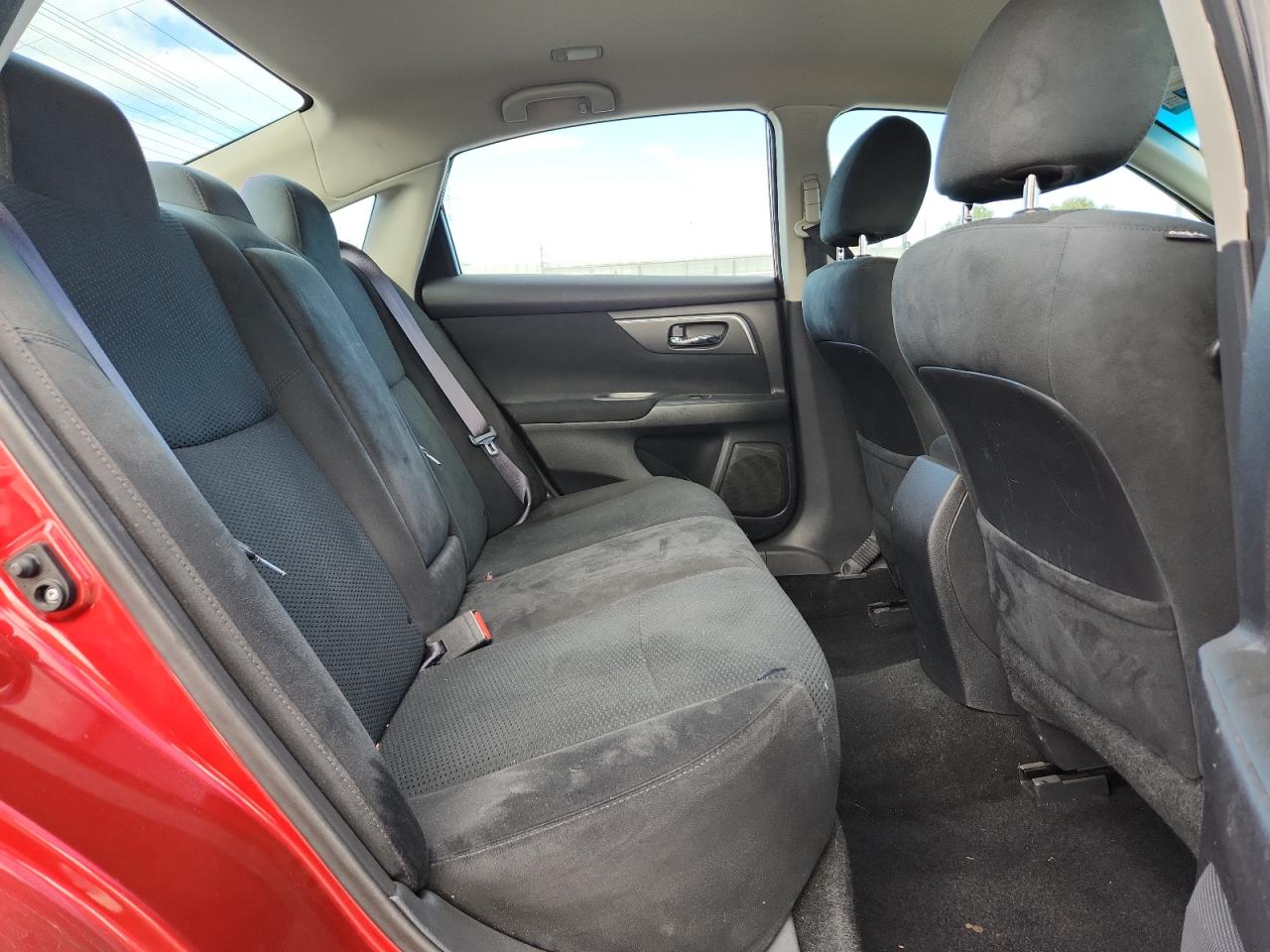 2015 Nissan Altima 2.5 VIN: 1N4AL3AP3FC214681 Lot: 85300855