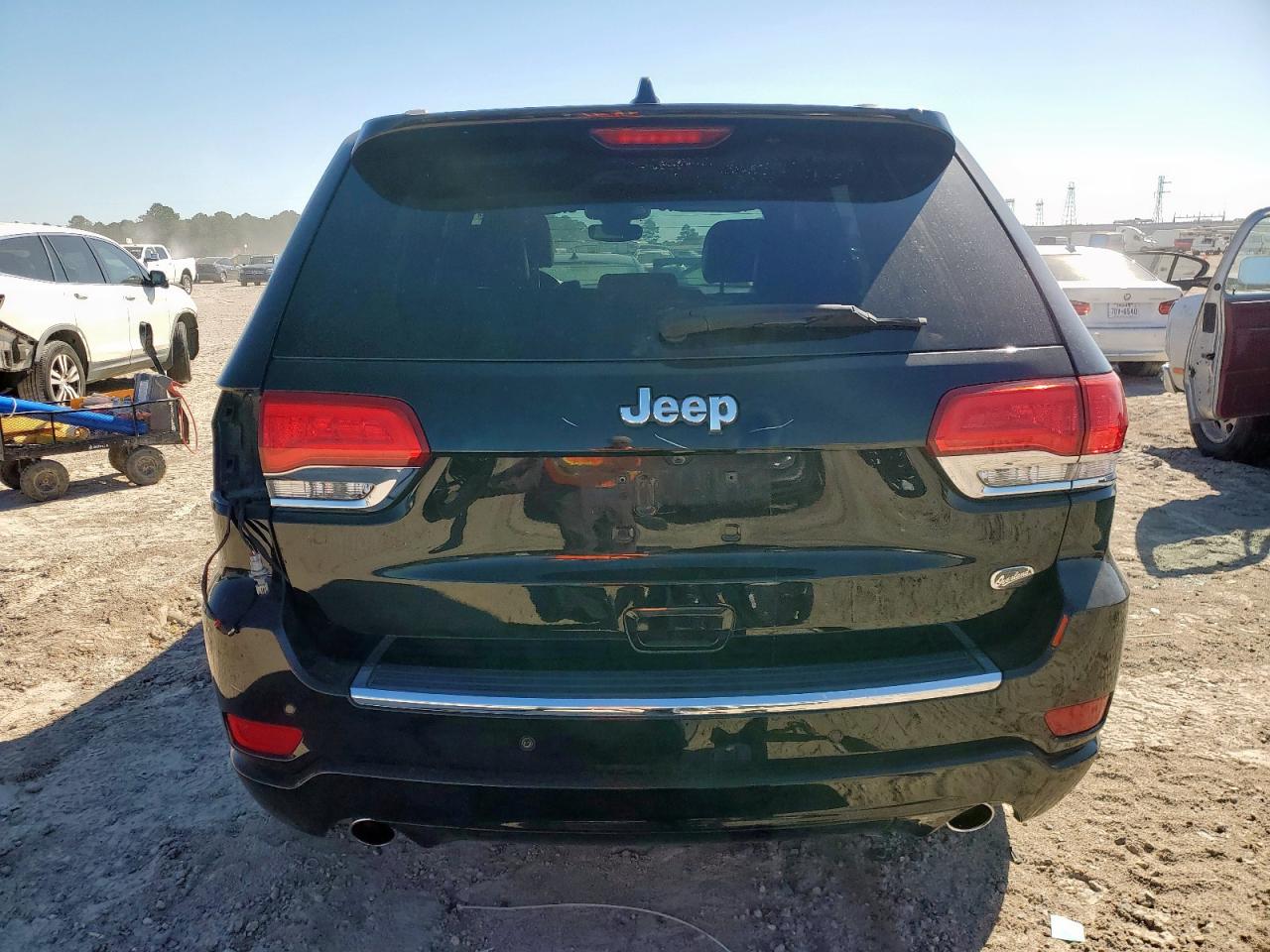 2018 Jeep Grand Cherokee Overland VIN: 1C4RJECGXJC269200 Lot: 85719895