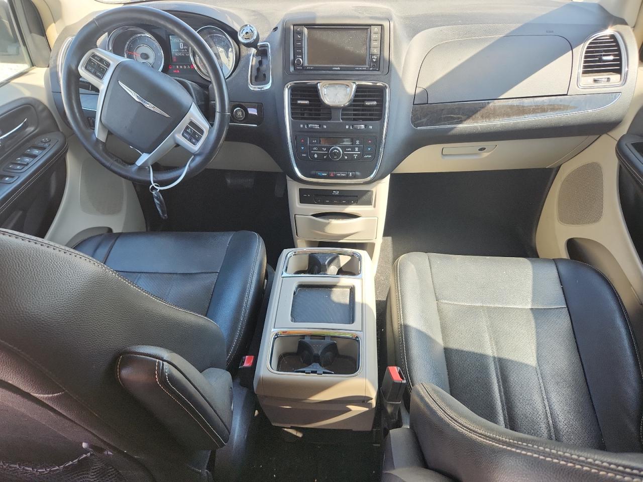 2016 Chrysler Town & Country Touring L VIN: 2C4RC1CGXGR284525 Lot: 87287695