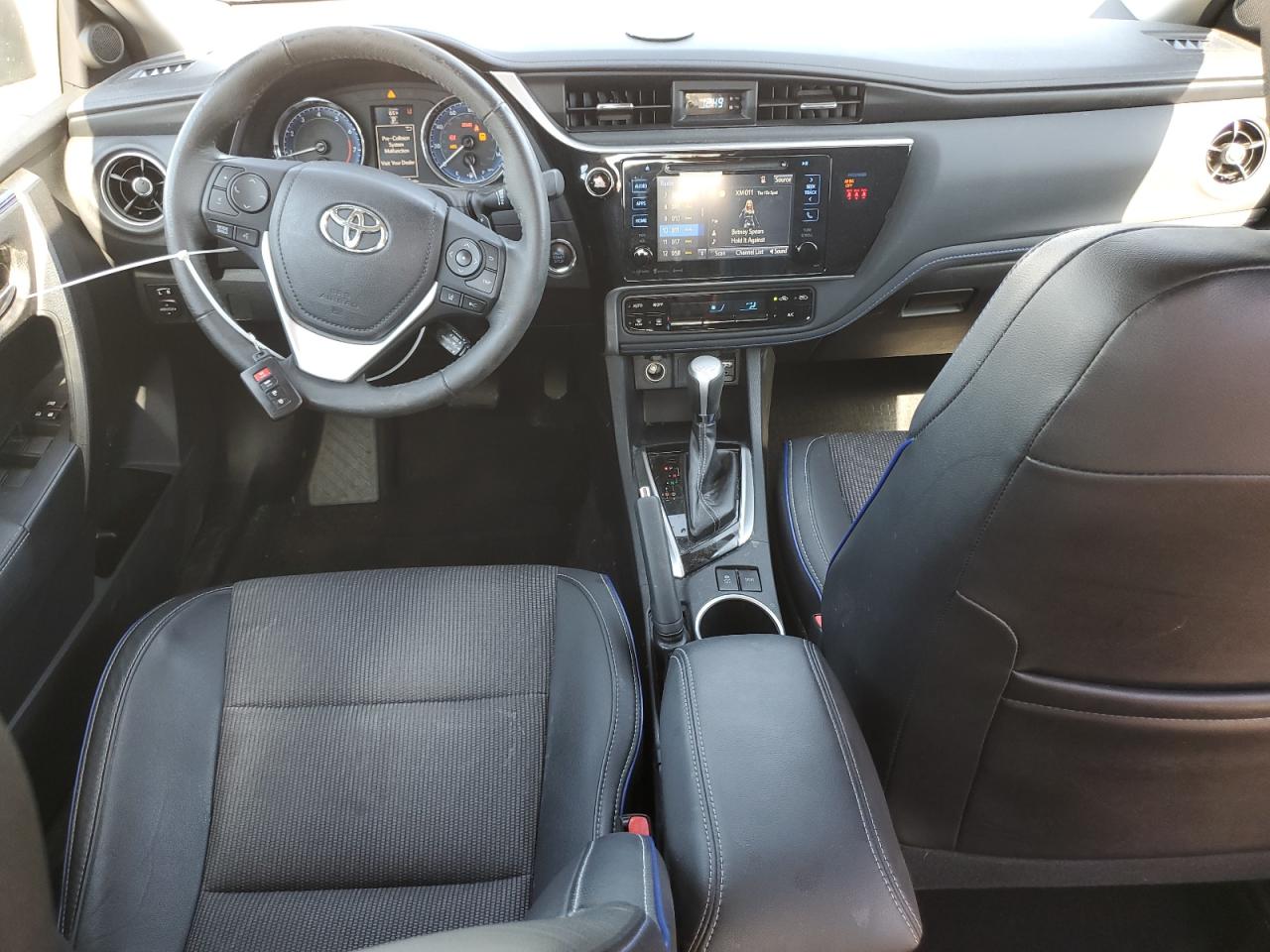 2018 Toyota Corolla L VIN: 2T1BURHE0JC975073 Lot: 85899855