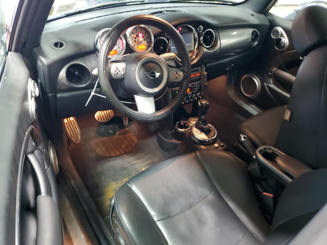 2006 Mini Cooper S VIN: WMWRH33526TK59005 Lot: 87219525