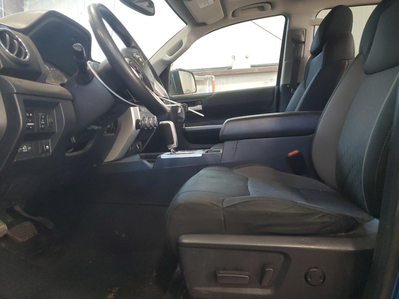 2016 Toyota Tundra Crewmax Sr5 VIN: 5TFDY5F14GX565098 Lot: 86274975