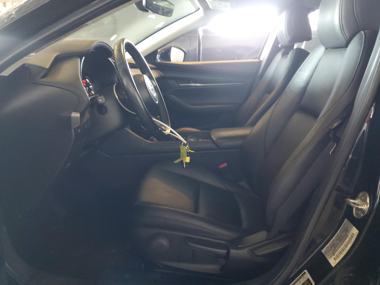 2020 Mazda 3 Select VIN: JM1BPACLXL1169683 Lot: 90713565