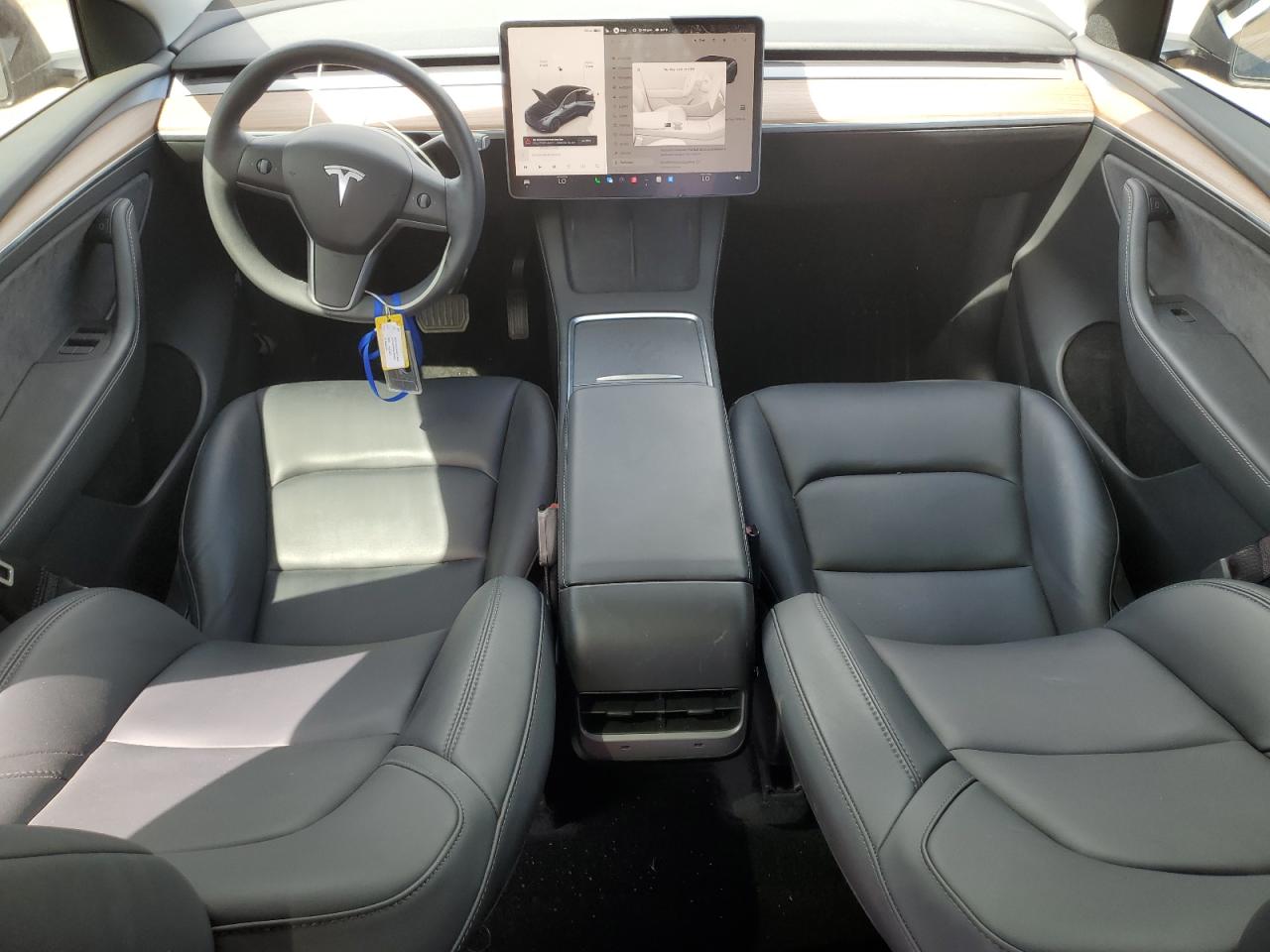 2024 Tesla Model Y VIN: 7SAYGDEE7RF989166 Lot: 85952205