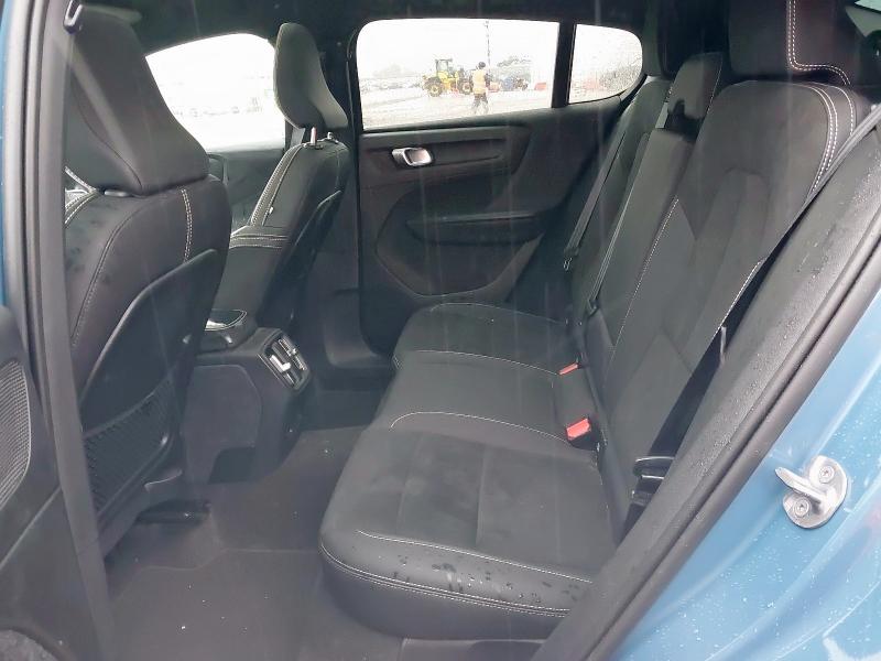 2022 VOLVO C40 170KW RECHARGE CORE 69KWH 5DR AUTO