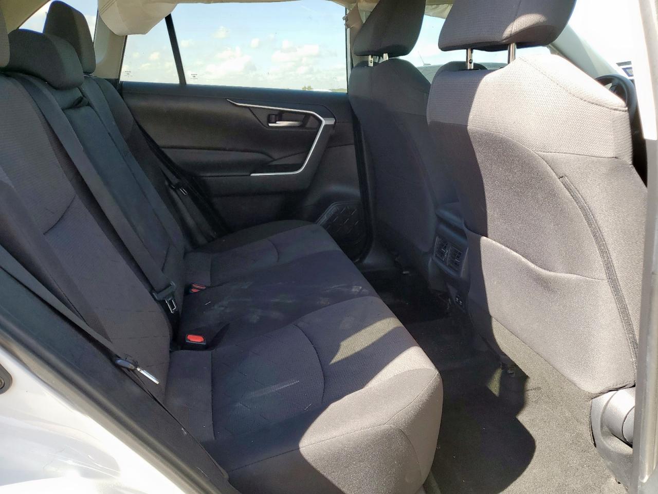 2019 Toyota Rav4 Xle VIN: 2T3P1RFV1KC021085 Lot: 82211885