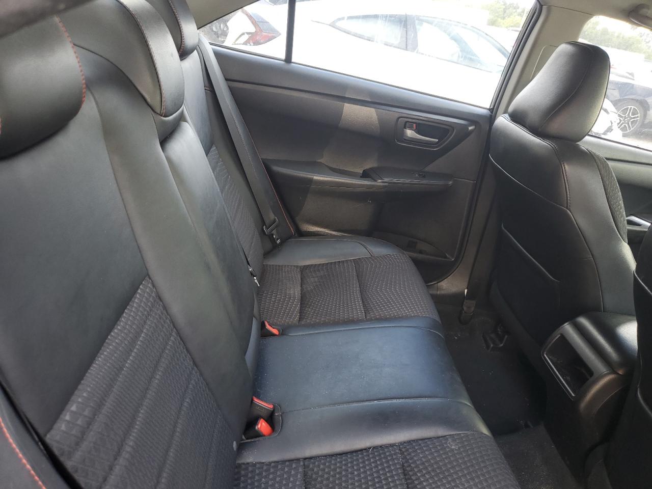 2015 Toyota Camry Le VIN: 4T1BF1FK7FU054673 Lot: 85839515