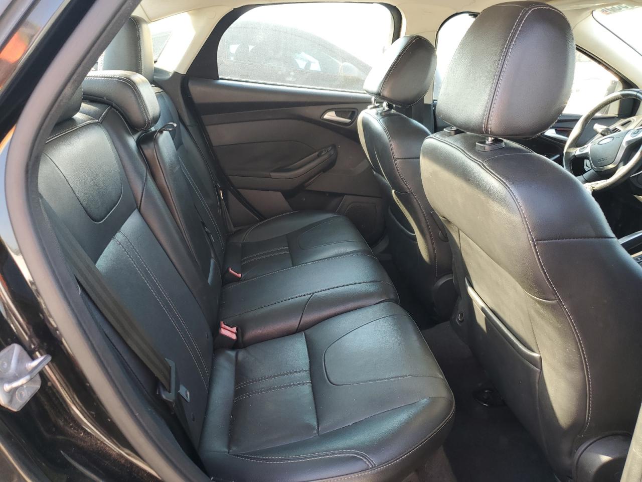 2014 Ford Focus Titanium VIN: 1FADP3J2XEL161594 Lot: 82163935