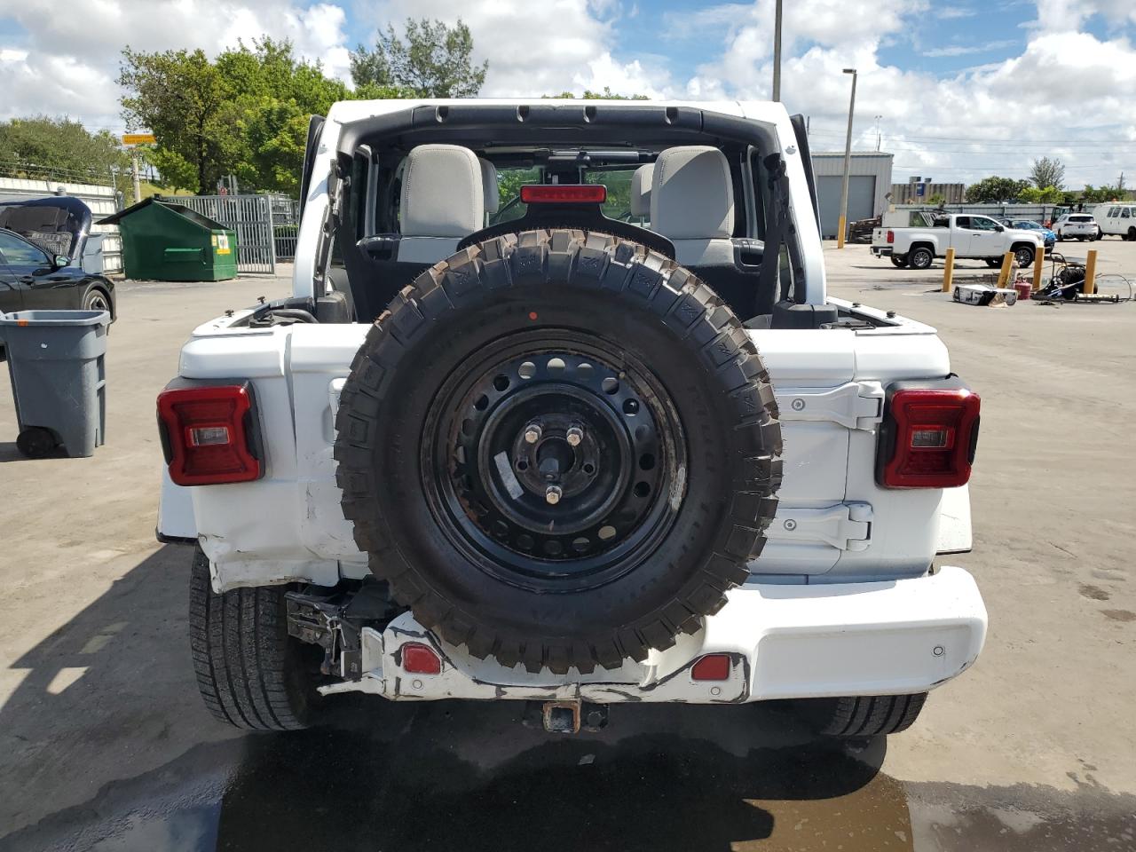 2021 Jeep Wrangler Unlimited Sahara VIN: 1C4HJXEN6MW851686 Lot: 85832055
