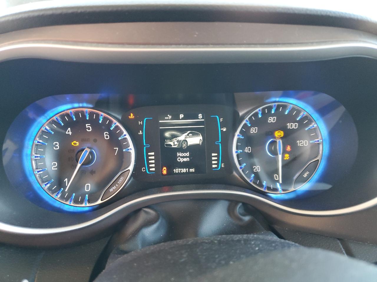 2017 Chrysler Pacifica Touring L VIN: 2C4RC1BG6HR633831 Lot: 87406645