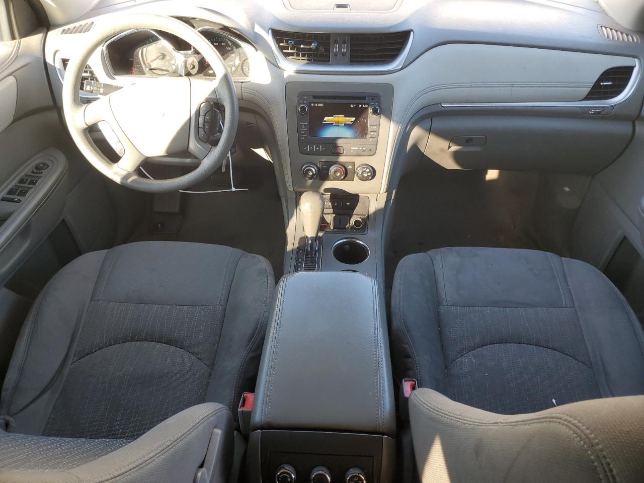 2015 Chevrolet Traverse Ls VIN: 1GNKRFED6FJ276755 Lot: 82391275